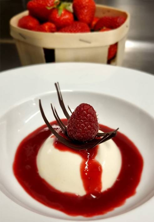 Vente Restaurant - La Cour De Caro - restaurant AVIGNON - restaurant Méditérranéen AVIGNON